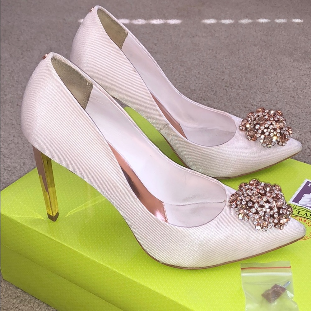 *SOLD*Ted Baker crystal pumps